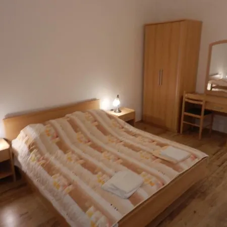 Jerkovic * Hvar Town